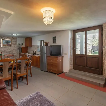 Manovel Holiday home Visnjan