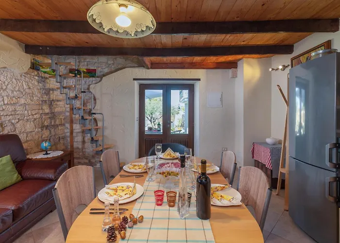 Σπίτι διακοπών Manovel Višnjan